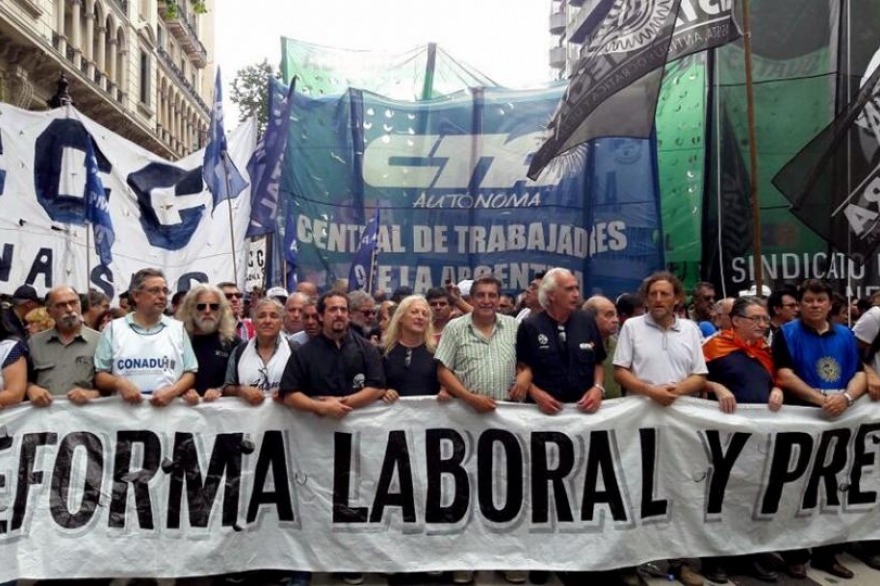 Tras la represión de ayer, ATE y la CTA continúan con las medidas de fuerza contra las reformas