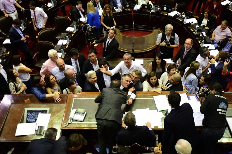 Nación denunció a diputados de la oposición por "querer impedir” sesión en el Congreso