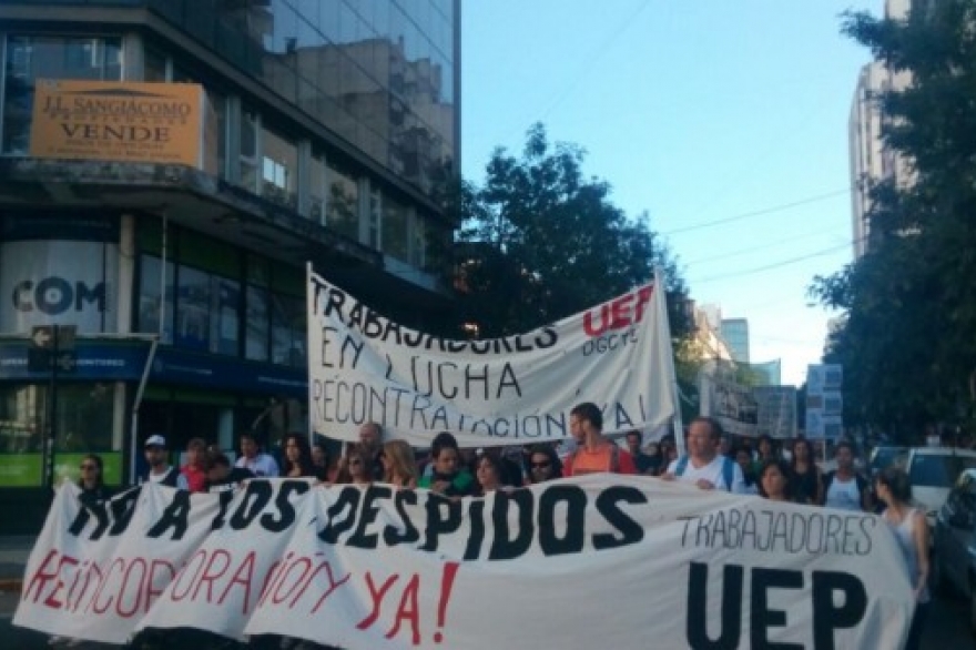 ATE provincia convocó una marcha por la reincorporación de trabajadores de la UEP
