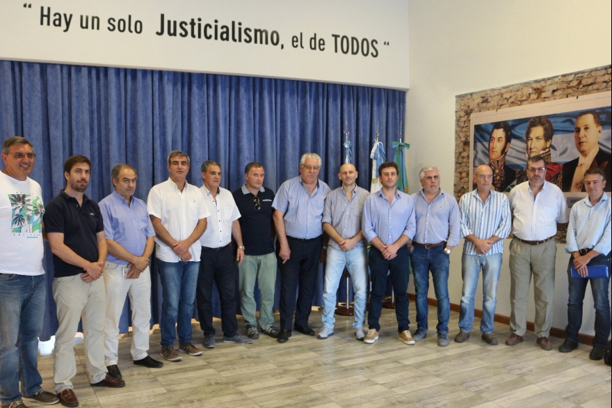 Intendentes del PJ bonaerense se reunieron en Alberti y se manifestaron contra el Pacto Fiscal