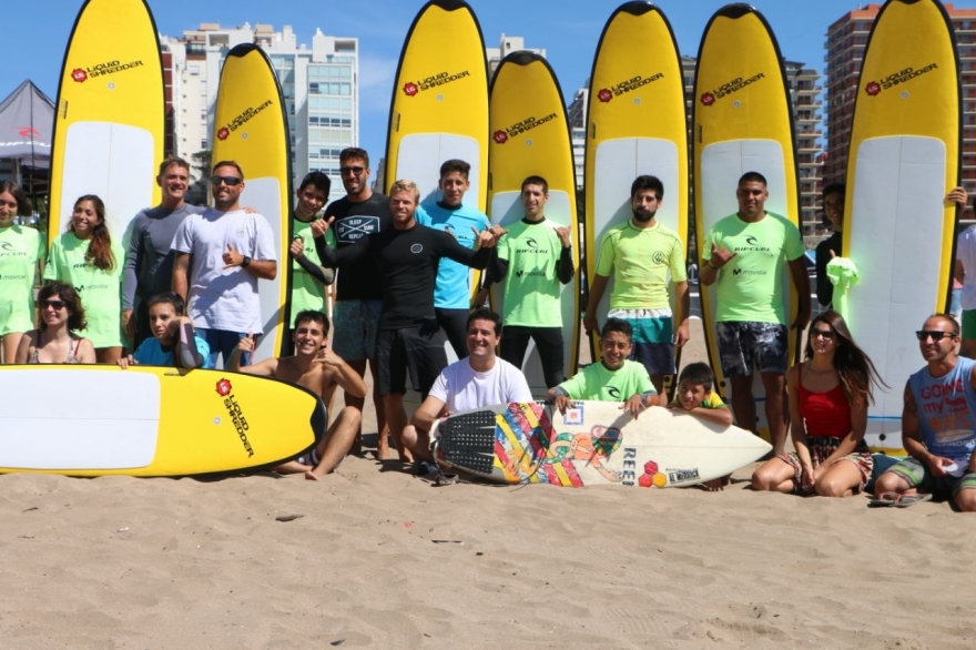 Diputabo Abad y el surfista Lelé Usuna encabezaron jornada de inclusión social en Mar del Plata