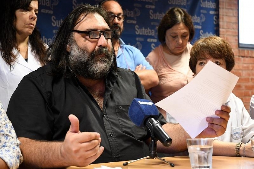 Para Baradel, la propuesta salarial del 15 por ciento es un "ensañamiento" con los docentes