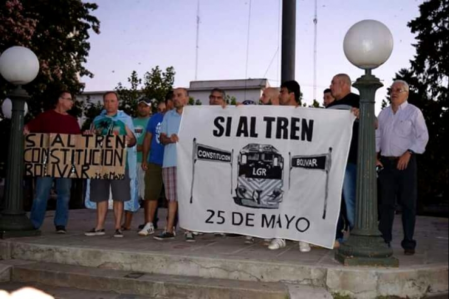 Más protestas por cierre de Ferrobaires: vecinos de 25 de Mayo se movilizan contra los despidos