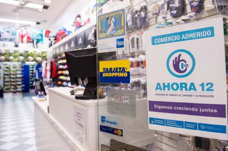 El gobierno extendió hasta el 30 de junio el programa Ahora 12 para sostener el consumo