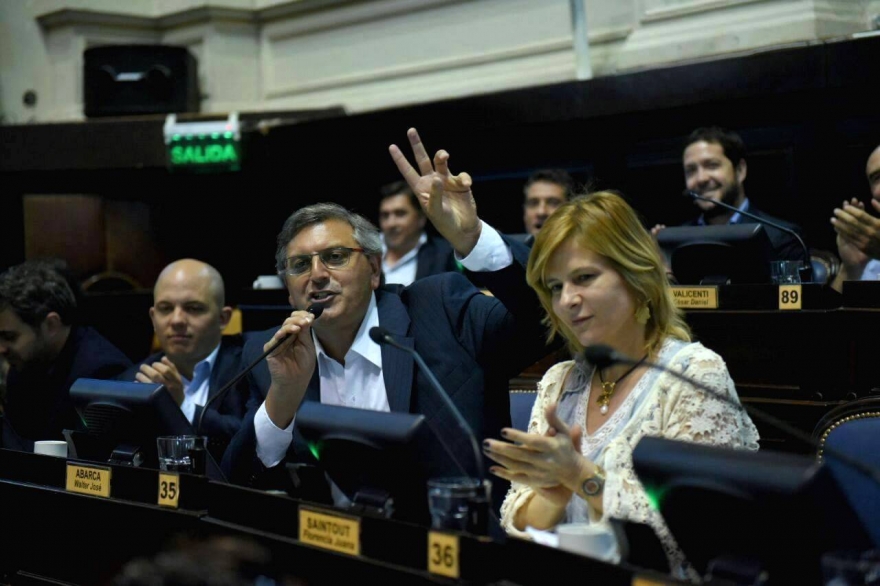 Diputado peronista contra eliminación del “fondo sojero”: “La economía está implosionada"