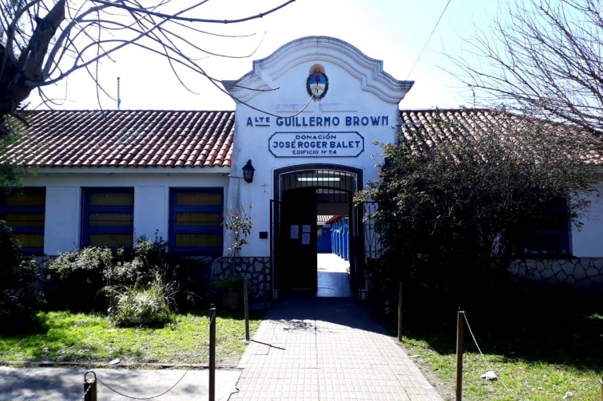 Pasó de nuevo: una docente se electrocutó en una escuela de La Matanza y está internada