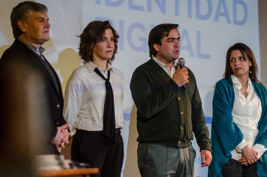 Diputado provincial presentó Programa de Convivencia Escolar en Bahía Blanca y Dorrego