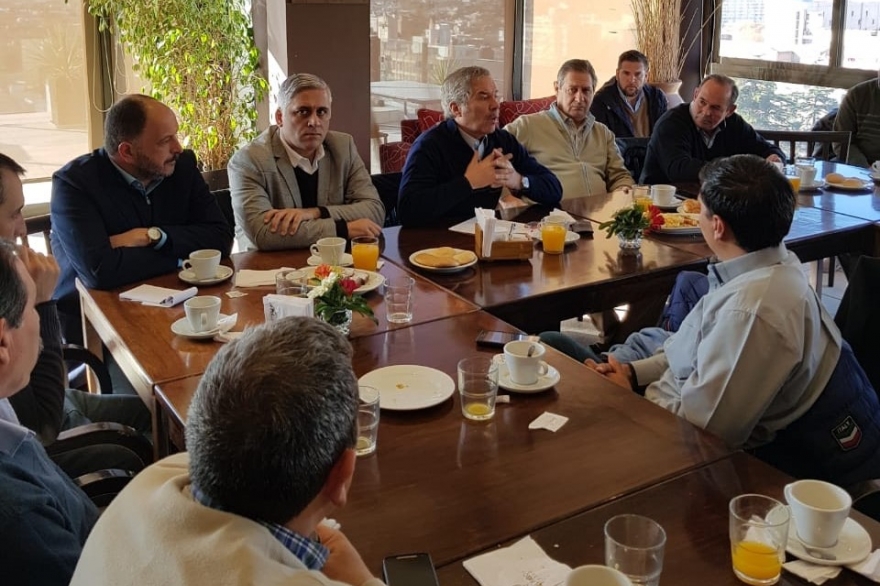 Diputados peronistas se reunieron con productores rurales: preocupación por la economía