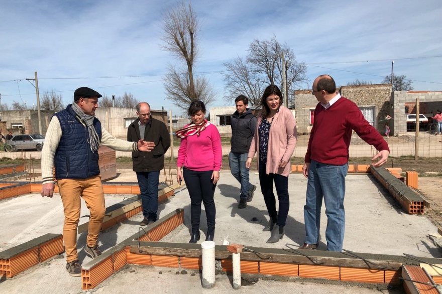 Diputada de Cambiemos recorrió obras en construcción en municipio de Coronel Pringles