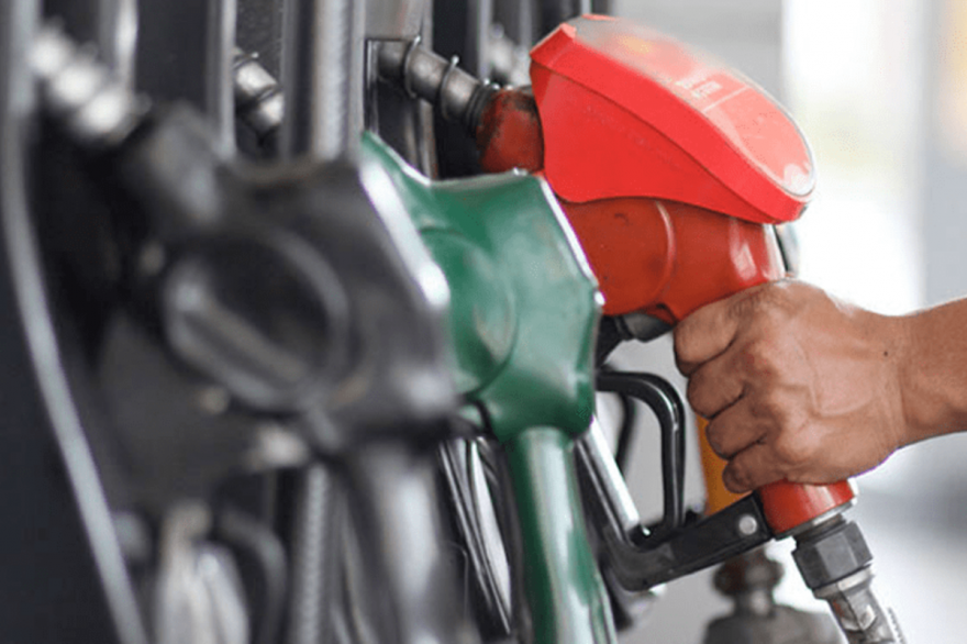 Tras incesantes aumentos, advierten sobre importante baja en la venta de combustibles