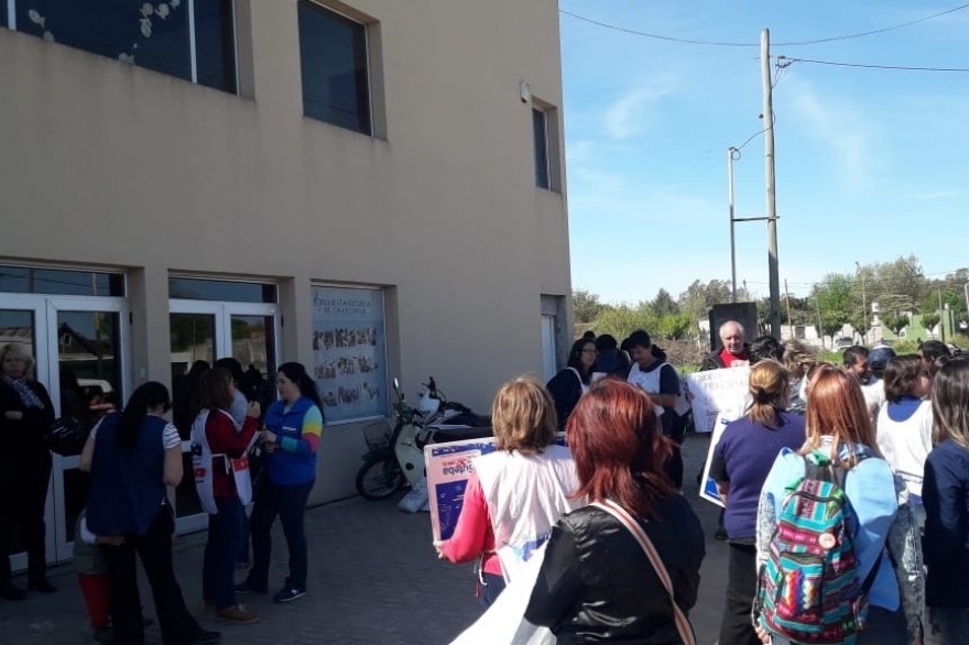 Cruces entre Provincia y docentes por escrache a Vidal durante recorrida en Chascomús