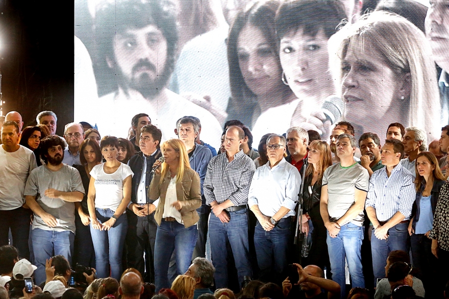 Magario, Insaurralde y Máximo juntos en acto peronista en homenaje a Néstor Kirchner