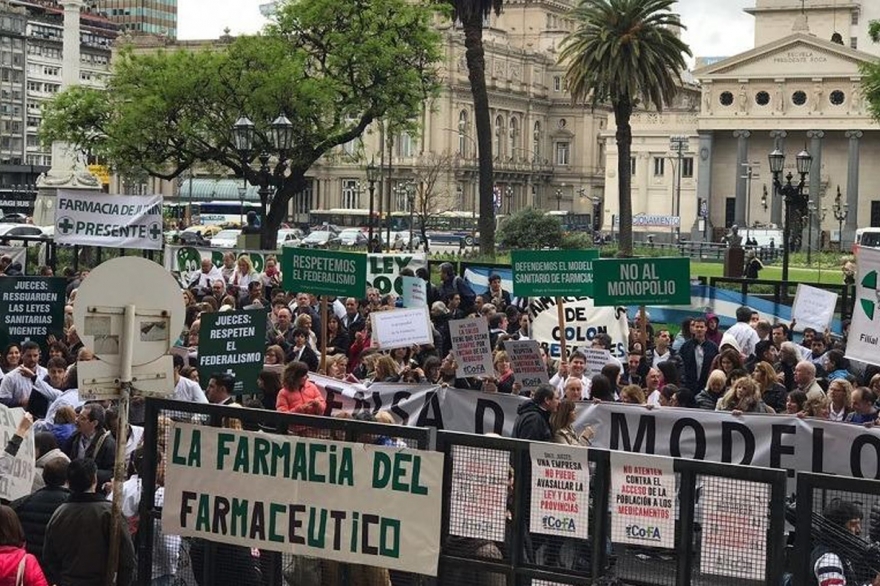 Audiencias por Farmacity: farmacéuticos preparan marcha y no habrá atención al público