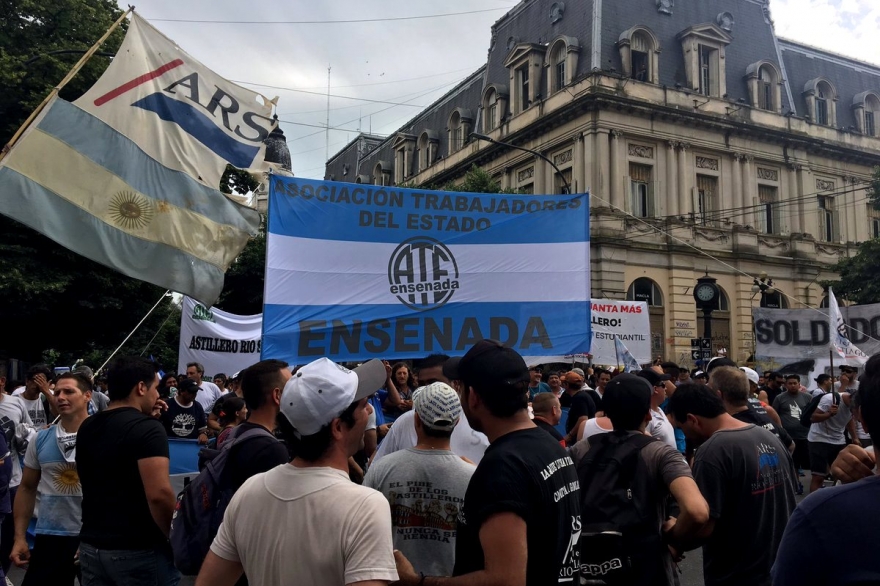 Trabajadores de Astillero volvieron a la calle: piden mayor partida para la empresa en el Presupuesto