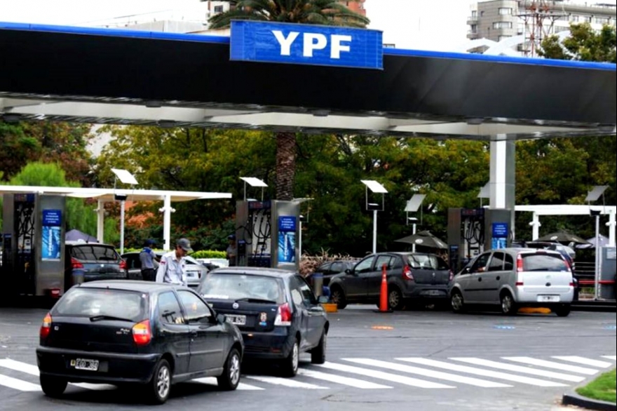 Impuesto a combustibles: en Lomas resolvieron no aplicarlo y lanzaron críticas a Cambiemos