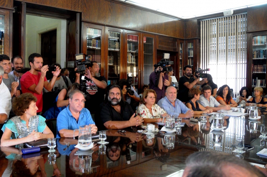 Revés para Vidal: la Justicia rechazó “premios por presentismos” que se otorgan a docentes