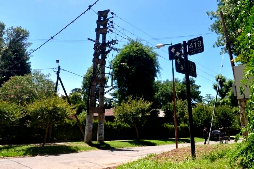 Una menor denunció que siete hombres encapuchados la abusaron en Villa Elisa