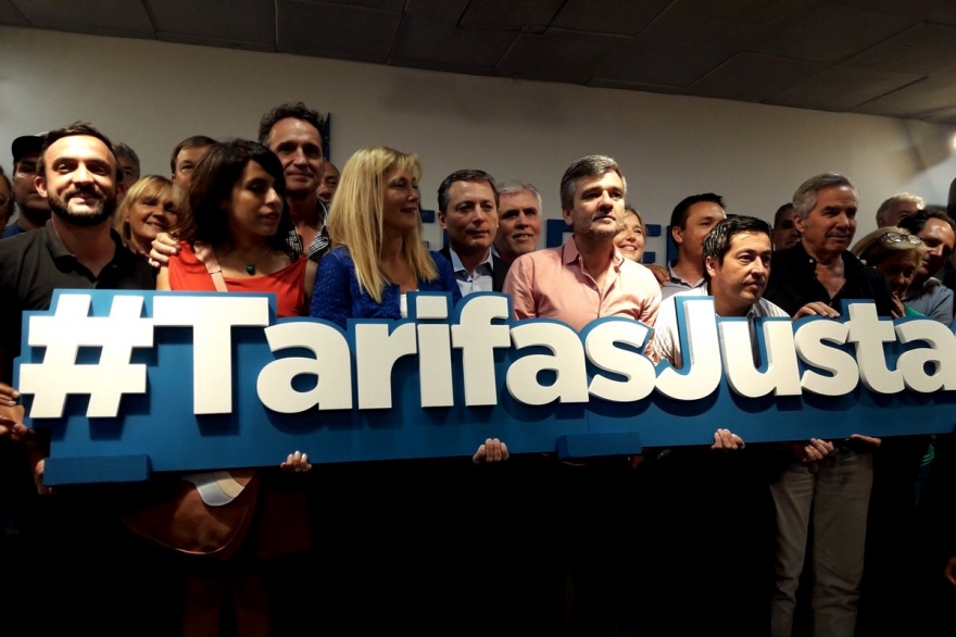 Unidos contra los tarifazos: intendentes peronistas presentaron amparo para frenar aumentos