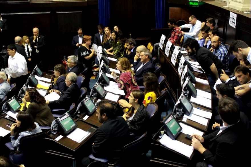 En medio de la discusión, proponen crear Bicameral que controle la paritaria docente