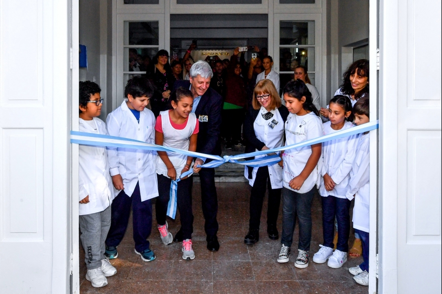Inauguraron 4 escuelas provinciales en San Fernando con inversiones del municipio