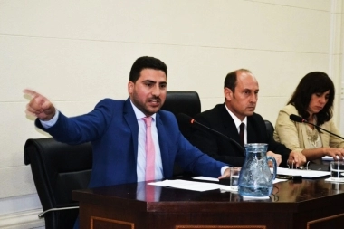 Egüen ponderó su gestión, la comparó con la de Milei y cargó munición pesada contra Kicillof