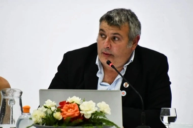 Sucurro habló de “la estafa electoral” de Milei y puso al peronismo como principal alternativa