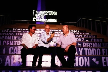 Con un discurso electoral, Larreta presentó el programa “Argentina Vive Teatro y Música”