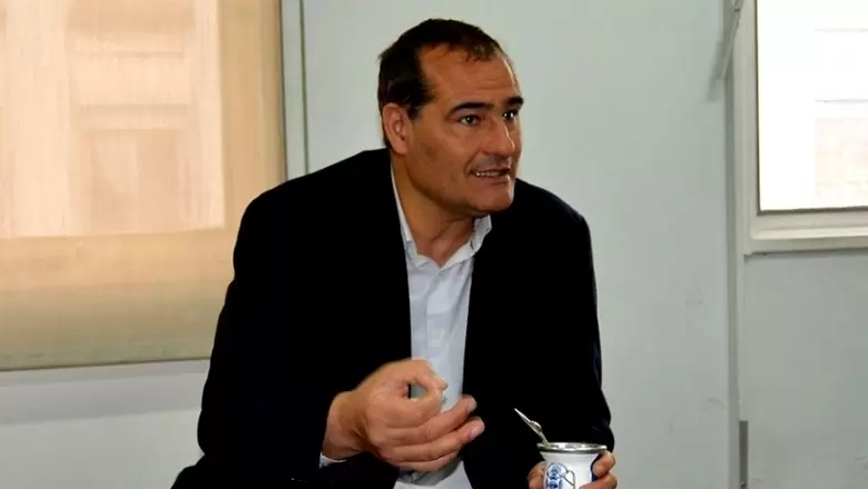 Escudero apuntó a Garro y a su "responsabilidad" ante la ola de casos de Covid en La Plata