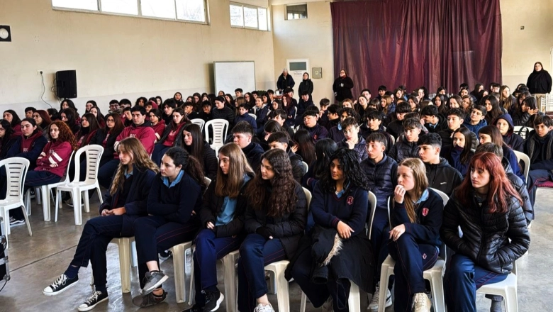 Más de 2.500 alumnos de San Isidro se sumaron al programa de seguridad "Ojos en Alerta"