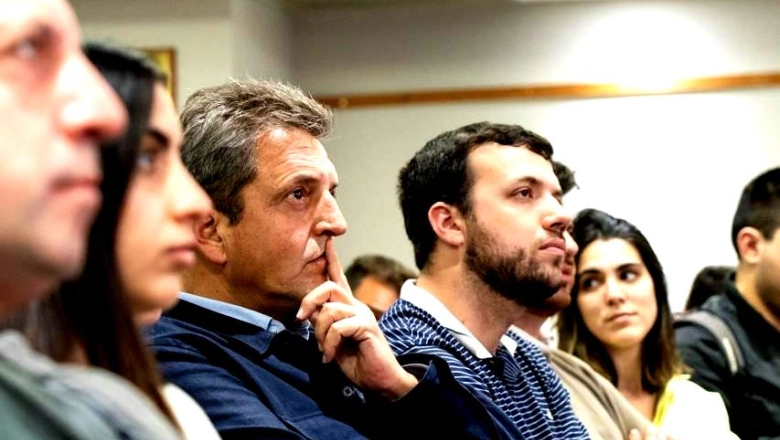 Massa, otra aparición y mensaje al peronismo: “La reconstrucción es con unidad y discusión”