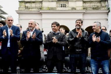 Kicillof festejó el aniversario de Ensenada y rechazó acompañar “proyectos” anti bonaerenses