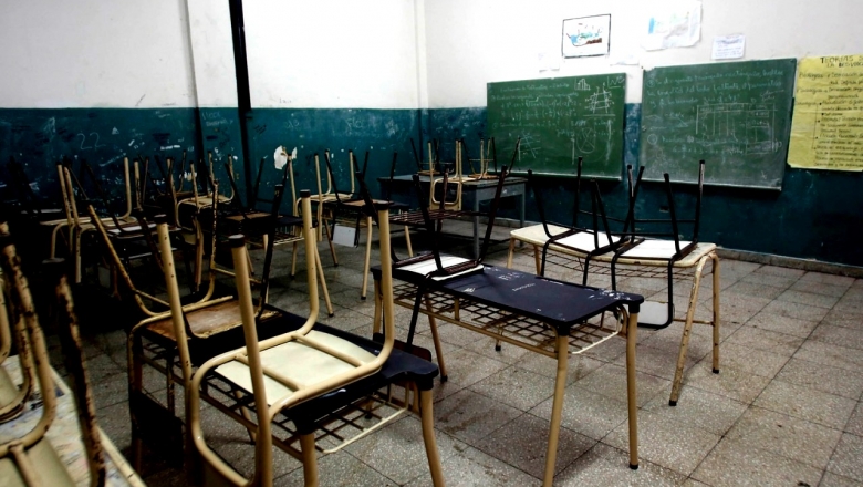 Desde el lunes, son 35 distritos bonaerenses donde se suspenden las clases presenciales