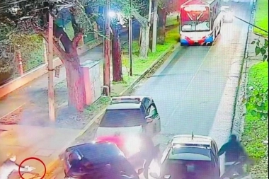 Detuvieron a un sujeto que robó un auto y atropelló un policía durante la fuga