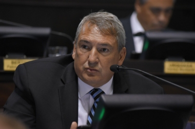 Desde el massismo, acusan a Vidal de endeudar "100 por ciento a la Provincia" en su gestión