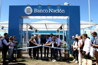 Banco Nación anunció créditos por $1.300 millones para maquinaria agrícola