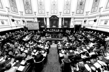 El peronismo bonaerense mantiene divisiones en la Legislatura: cuatro bloques en Diputados