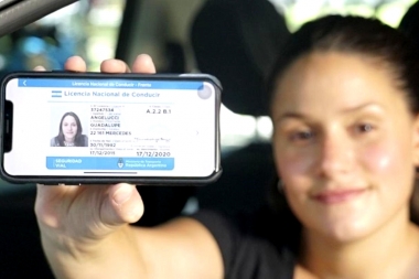 Podrás llevar tu DNI y licencia de conducir en el celular: mirá de qué se trata