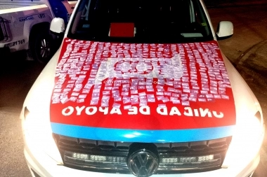 Agentes del COT los interceptaron, requisaron el auto y secuestraron 500 dosis de cocaína