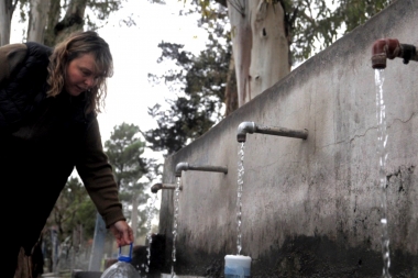 La crisis por la falta de agua en Bahía Blanca es alarmante y los vecinos piden "soluciones urgentes"