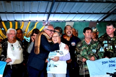 Zamora homenajeó a los héroes de Malvinas con una vigilia en General Pacheco