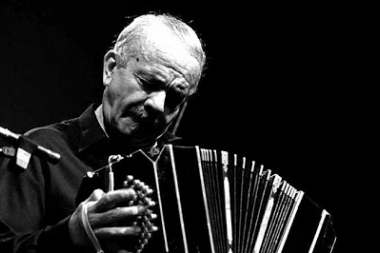 La Provincia homenajea a Astor Piazzolla por su cumpleaños número 100