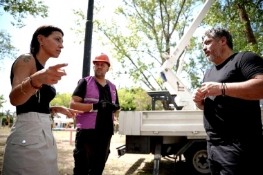 Mayra Mendoza supervisó obras de colocación de iluminaria LED en Ezpeleta Este