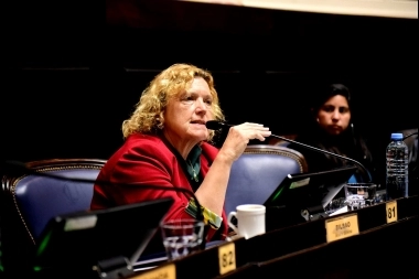 Bilbao resaltó el triunfo de Miguel Fernández, pero descartó una unión del radicalismo en la Legislatura