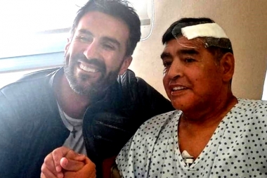 Apareció un último video de Diego Maradona tras su operación "Estoy abollado"