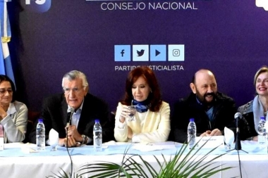 Cristina encabezó la cumbre del Partido Justicialista Nacional: ¿señales de candidatura?