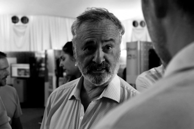 De la Torre pone fin a los cortocircuitos con Milei y seguirá en el bloque libertario de la Legislatura bonaerense