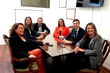 Senadores de la UCR + Cambio Federal lanzaron una fuerte campaña digital para el receso invernal