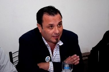 Concejal radical dijo que fue un "error" del partido pertenecer a Juntos y criticó a Macri