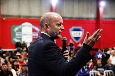 Insaurralde presentó el programa ambiental “EcoClubes” en Lomas de Zamora