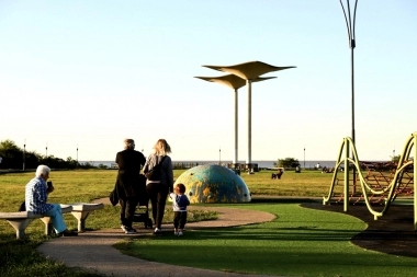 Vicente López confirmó que el Paseo de la Costa funcionara como peatonal en Navidad